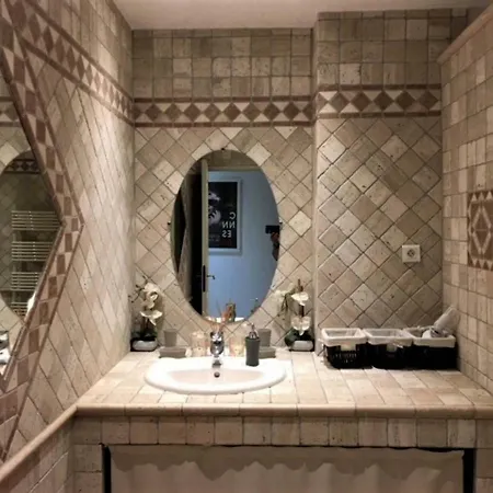 Viva Riviera - 4 Bedrooms 2 Bathrooms Apartment